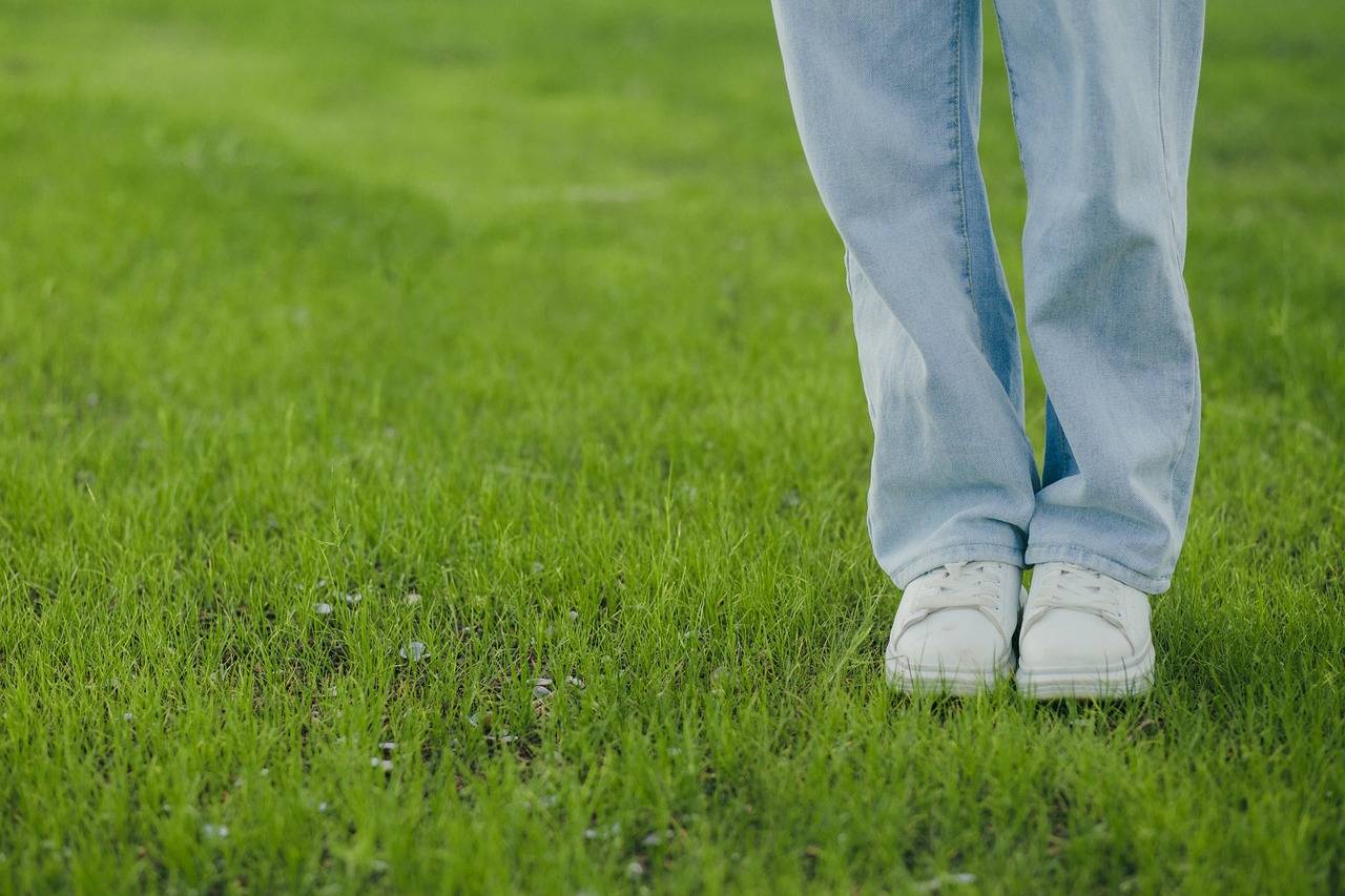 Fashion and Social Media: The Power of Instagram, TikTok, and Beyond